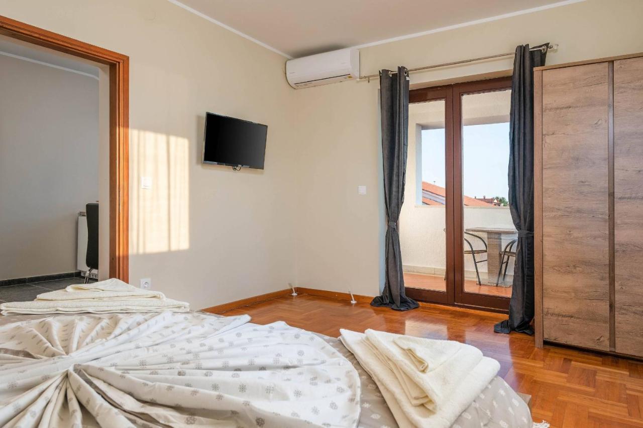 Villa Zorica Porec Exterior photo