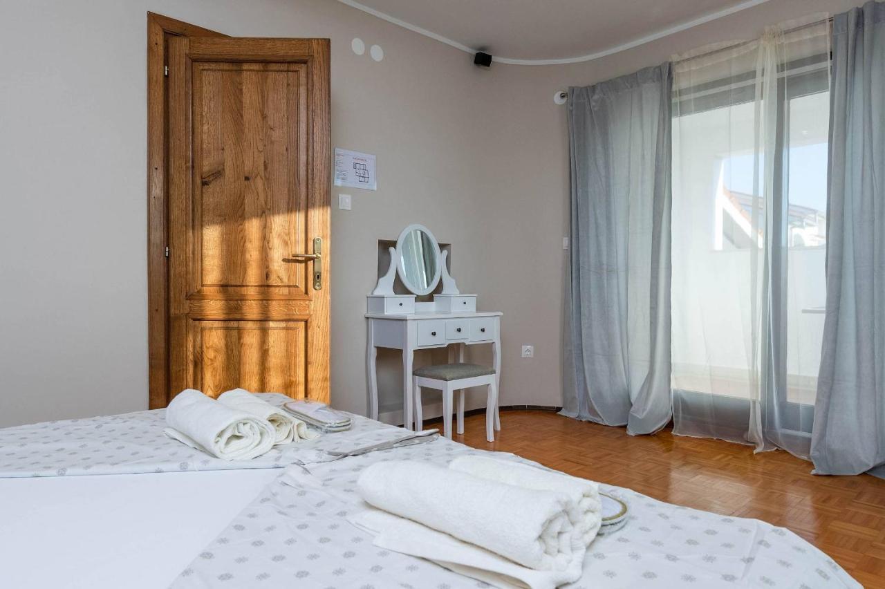 Villa Zorica Porec Exterior photo